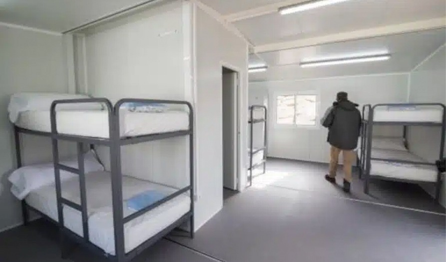 Campamento de módulos prefabricado